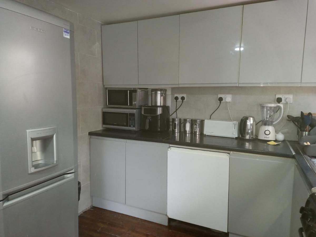 Bubblesbnb- 4 Bedroom House Сasa de vacaciones Londres