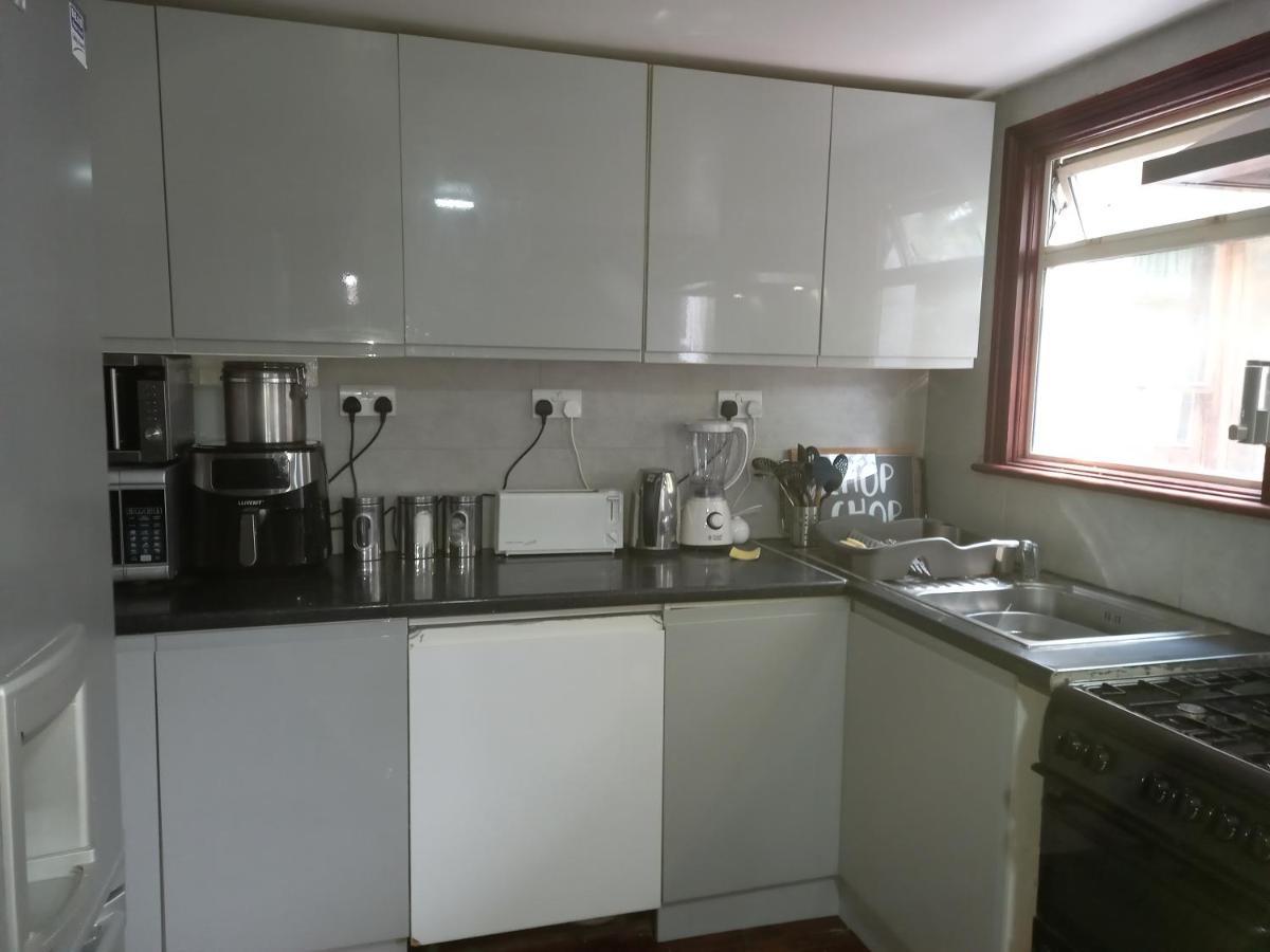 Bubblesbnb- 4 Bedroom House Сasa de vacaciones Londres